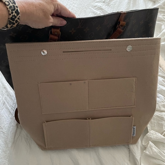 Louis Vuitton Sac Shopper - Picture 9 of 9